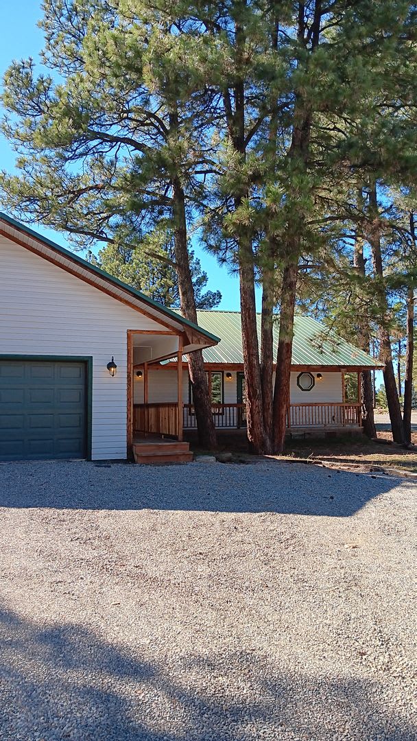 Lovely Lakewood Home – photo 2