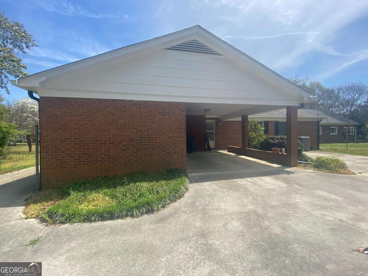 548 Athens Street – photo 2