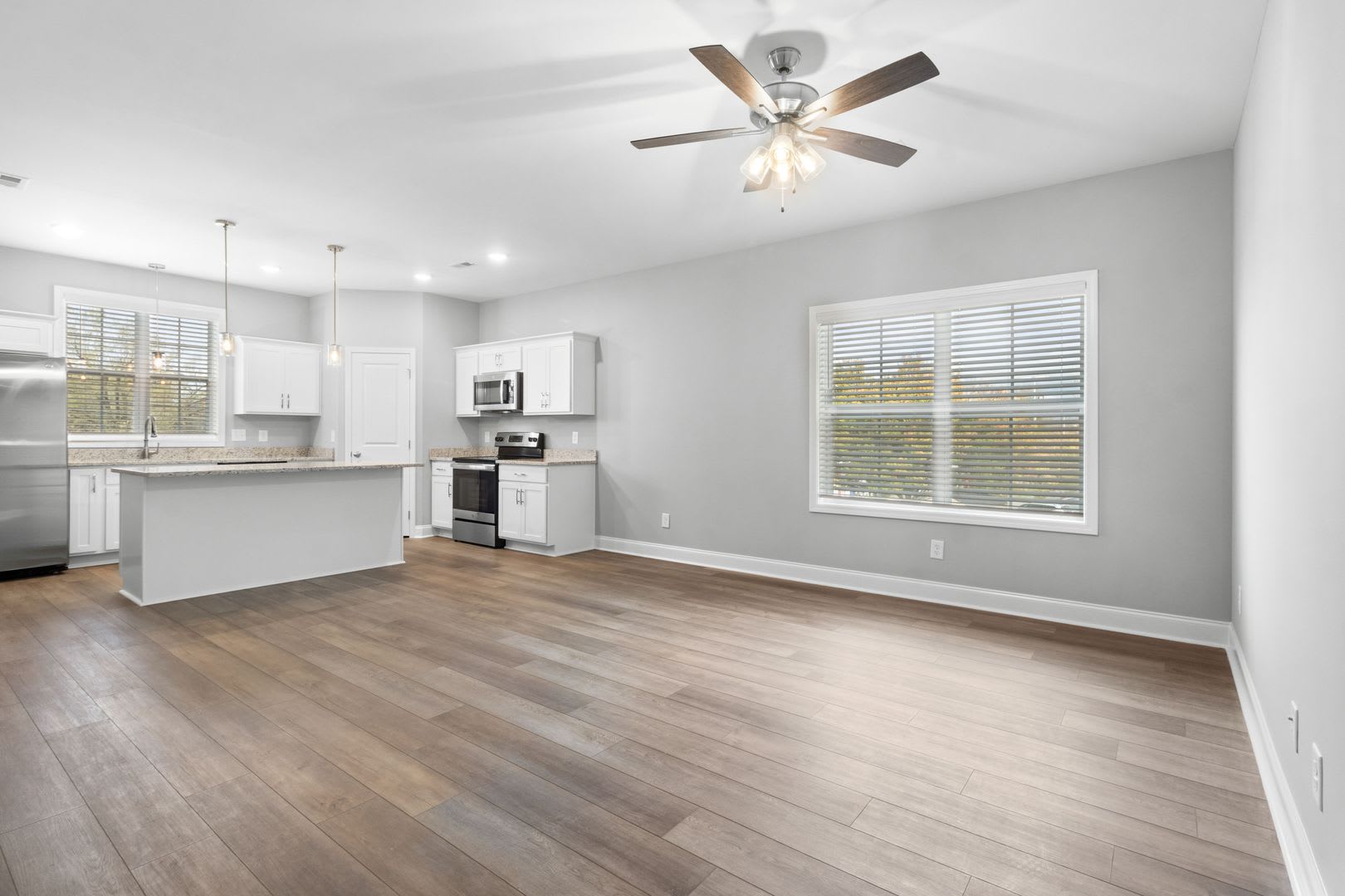 930 Crossland Ave – photo 3