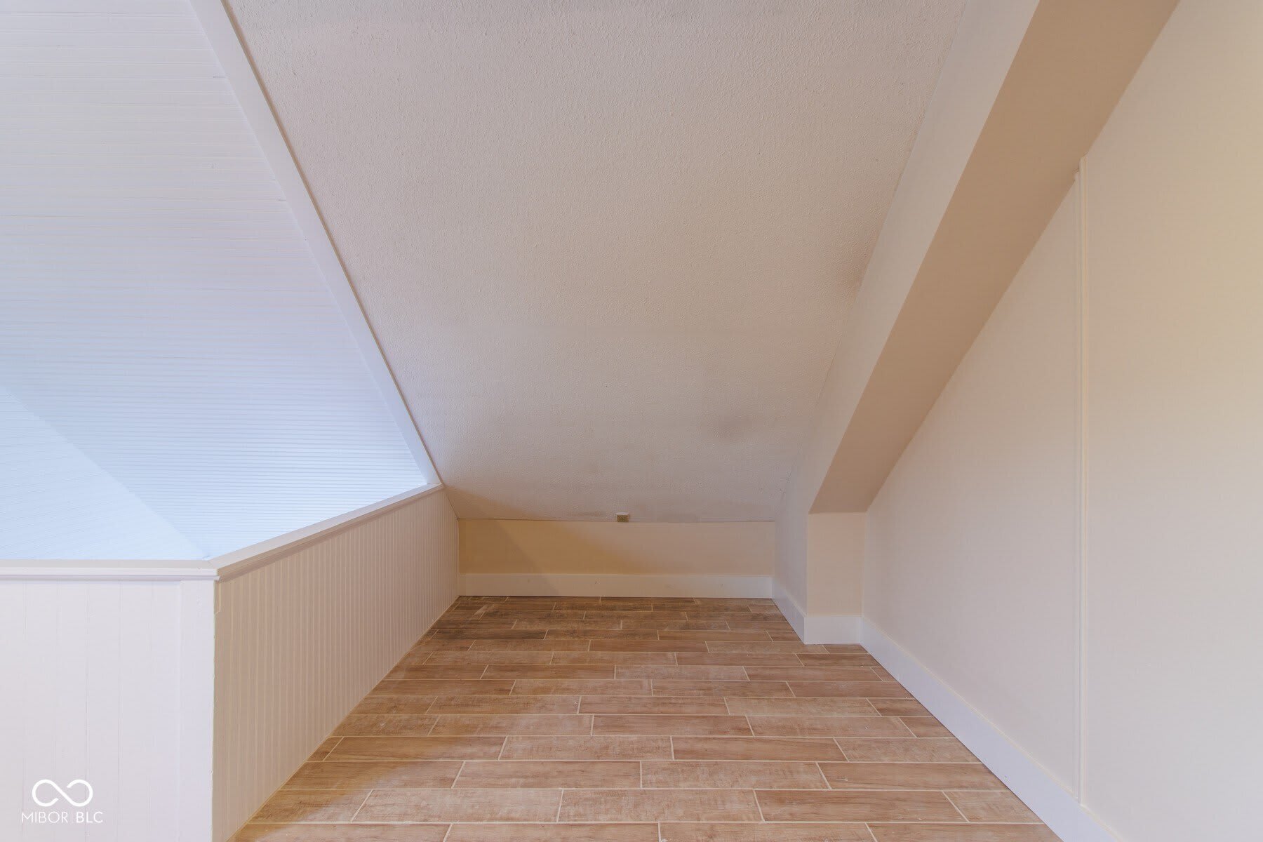 434 1/2 E New York Street – photo 4