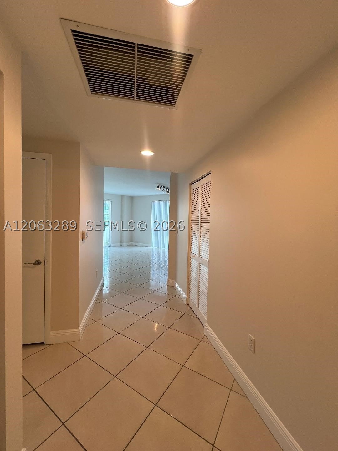 7275 SW 90th Way – photo 3