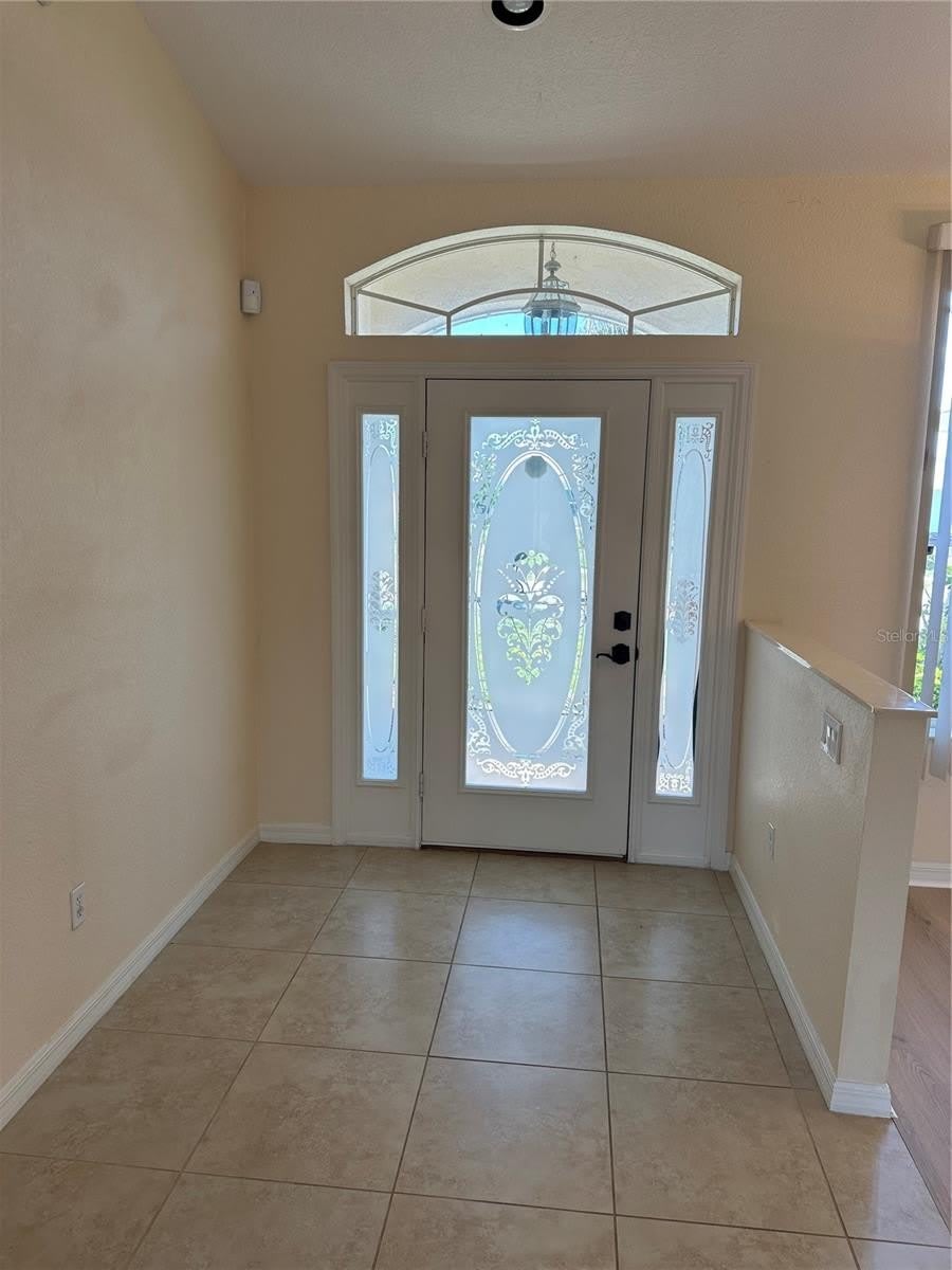 8171 ROCLIFF Avenue – photo 4