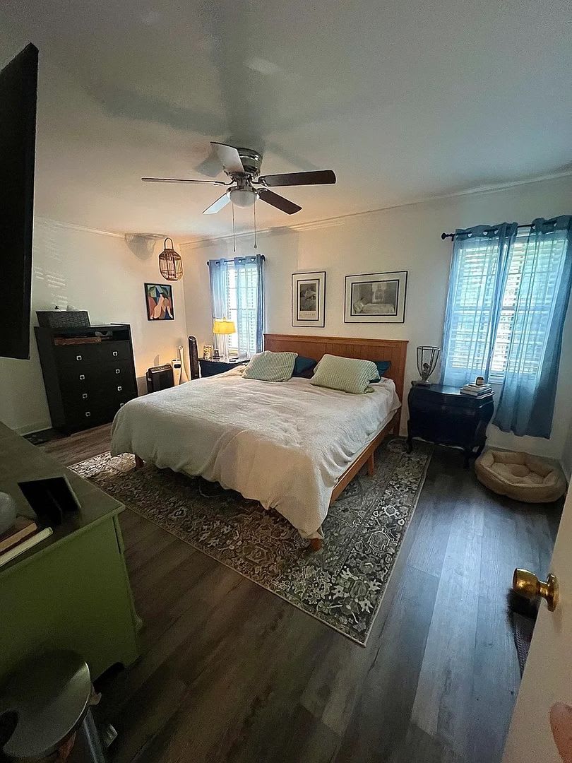 Room in 3 Bedroom home in Durham – photo 2