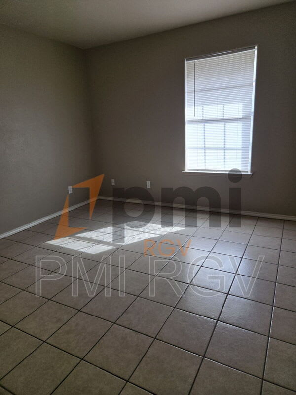 2904 N 32nd St – photo 4