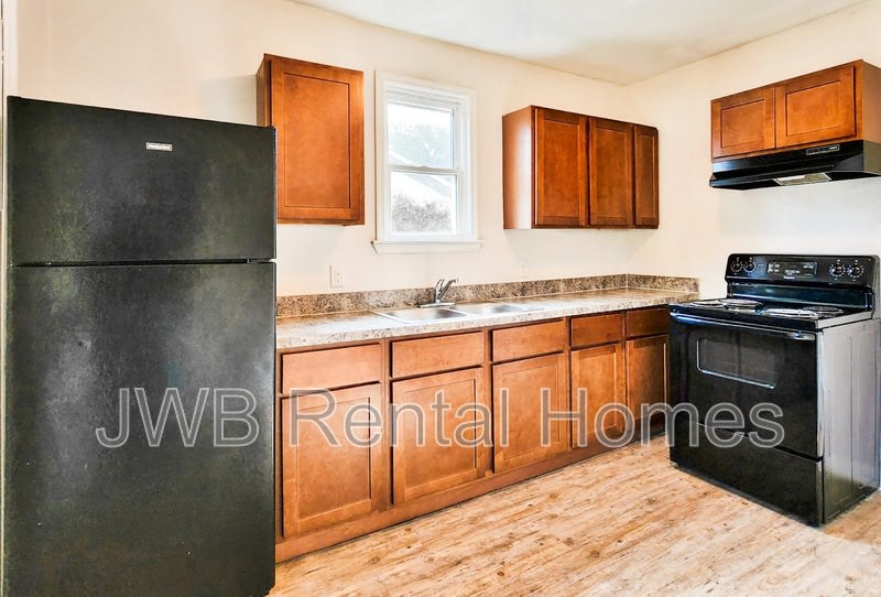 505 58th St E – photo 2