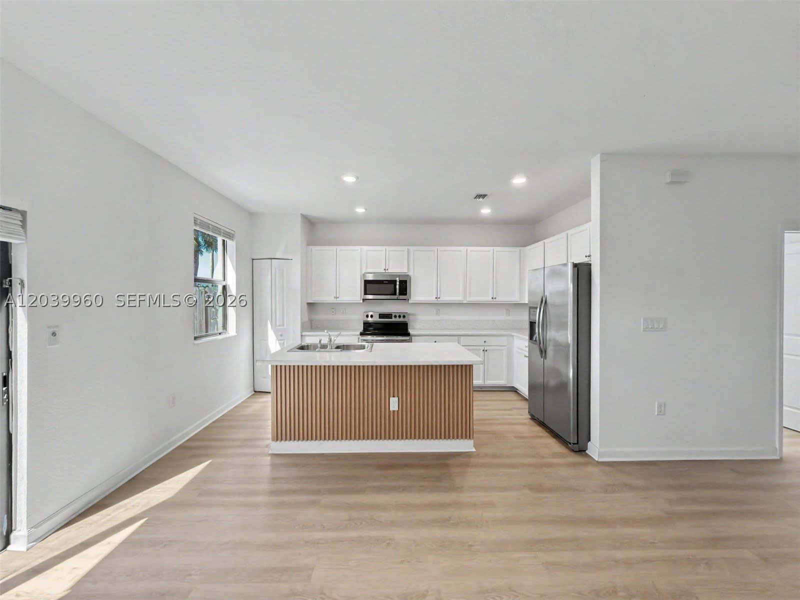 11296 SW 254th Ter – photo 2