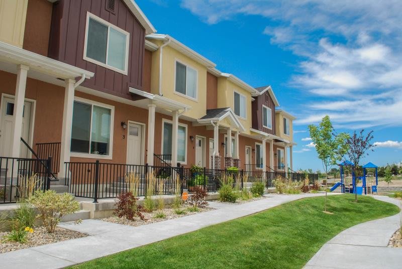 South Ridge Town Homes – photo 3