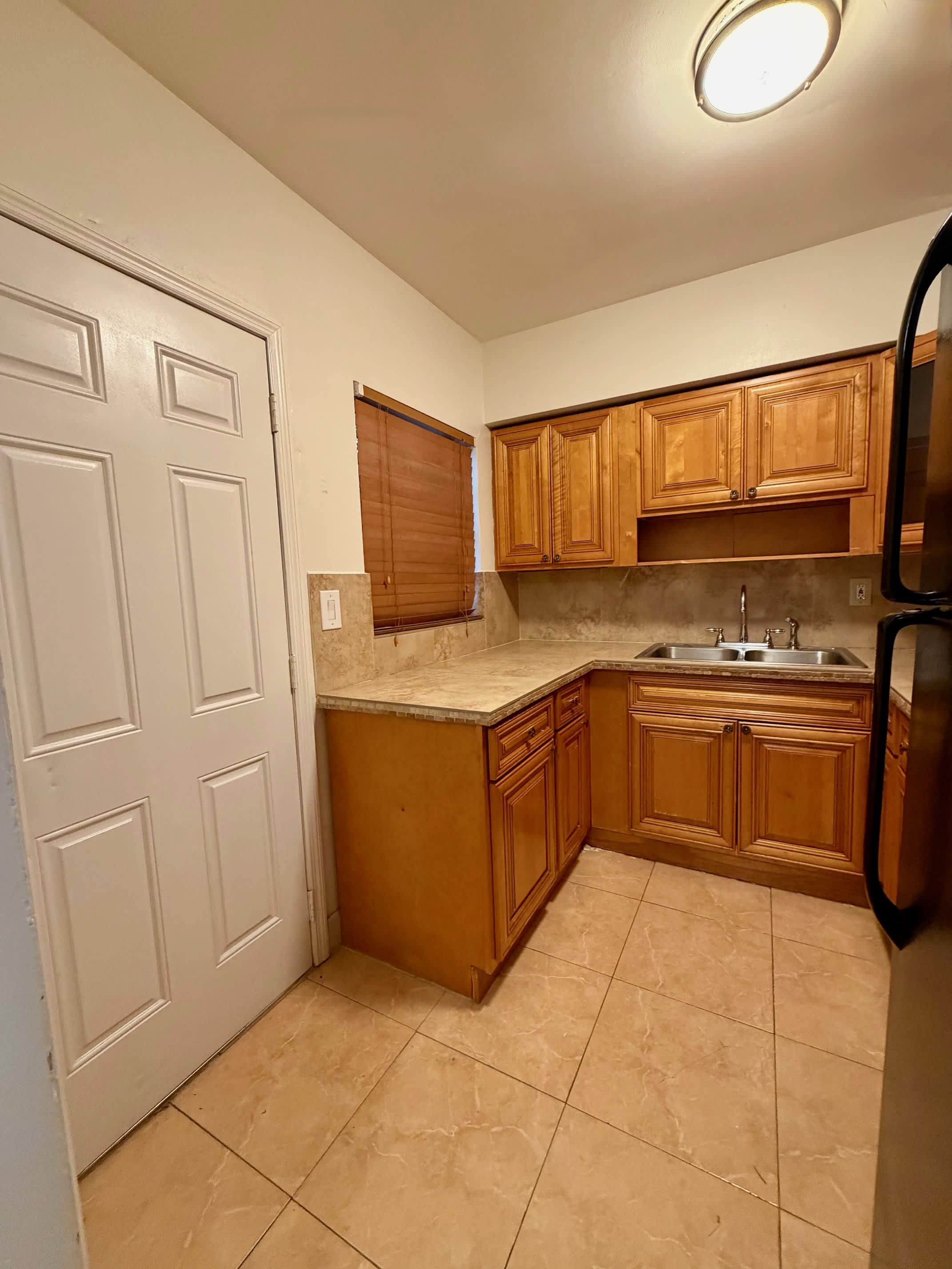 231 S Palmway – photo 5