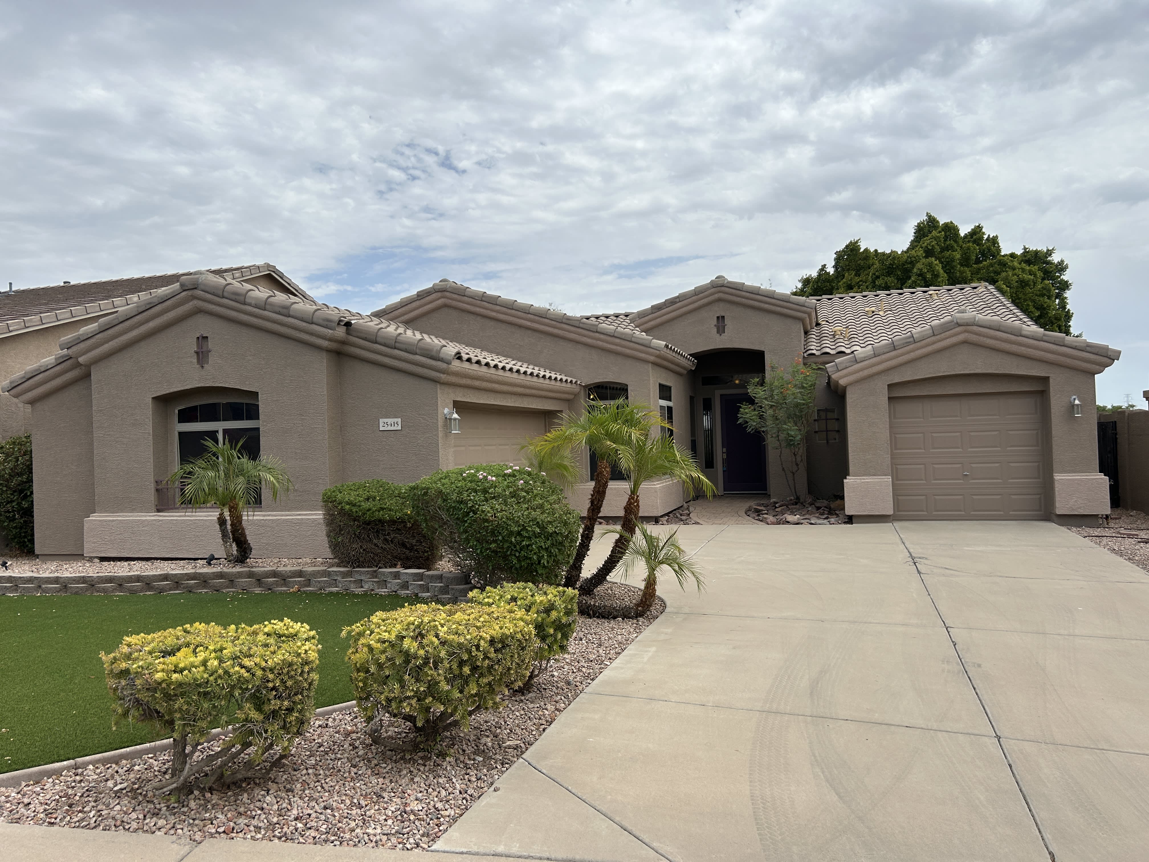 25415 N 39th Ave – photo 1