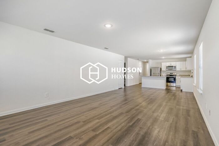 430 Shorty Street – photo 4