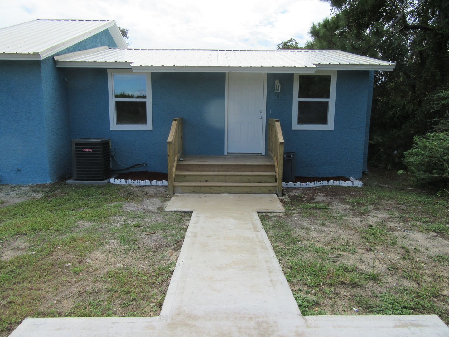 9825 Clarence St. – photo 2