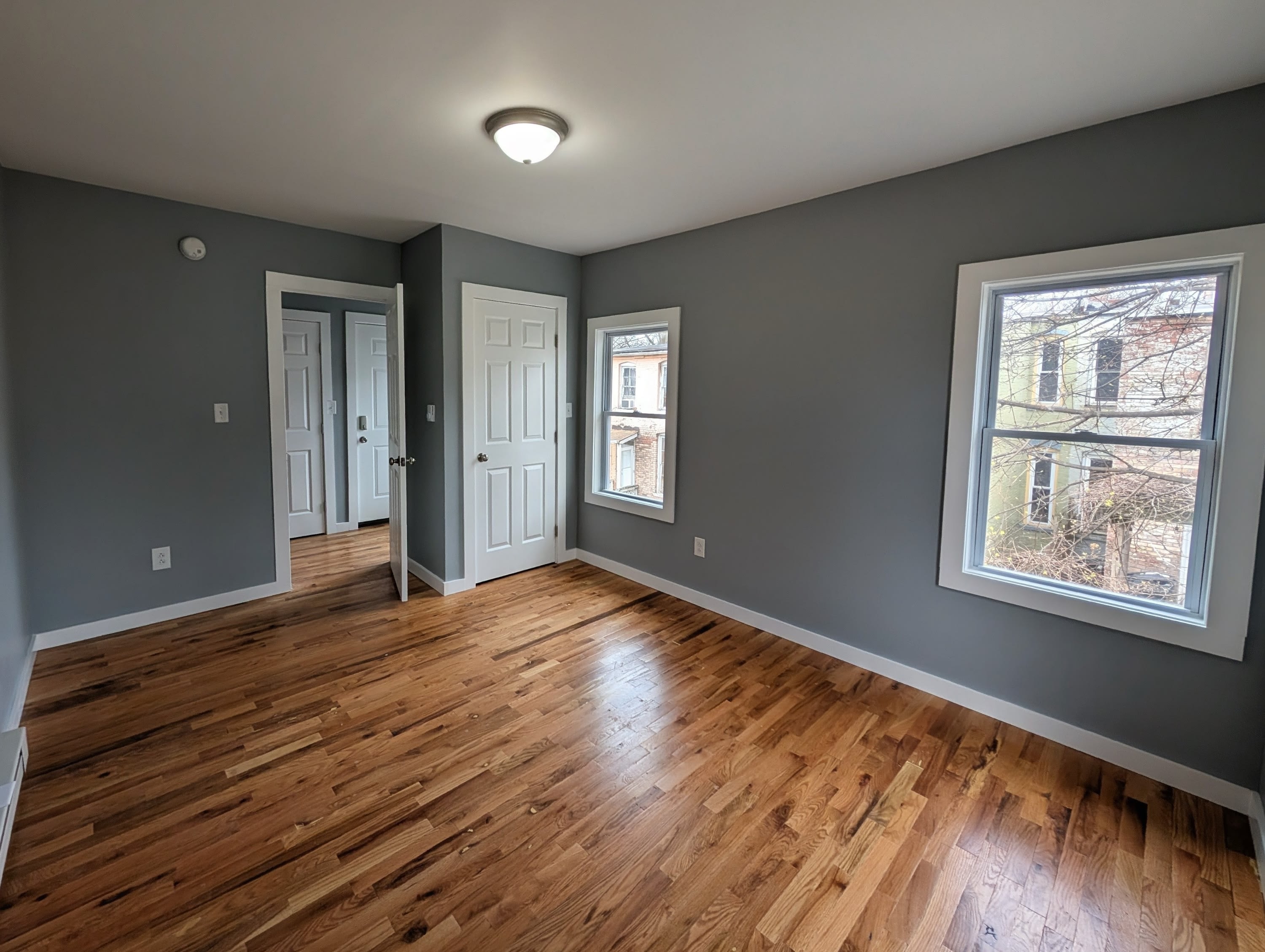 510-512 Columbia Street – photo 3