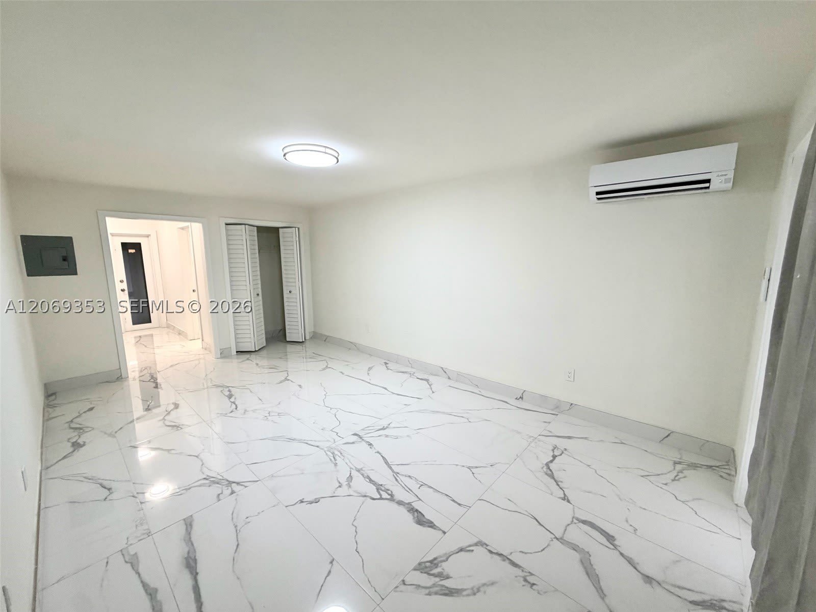 931 SW 82nd Ave – photo 4