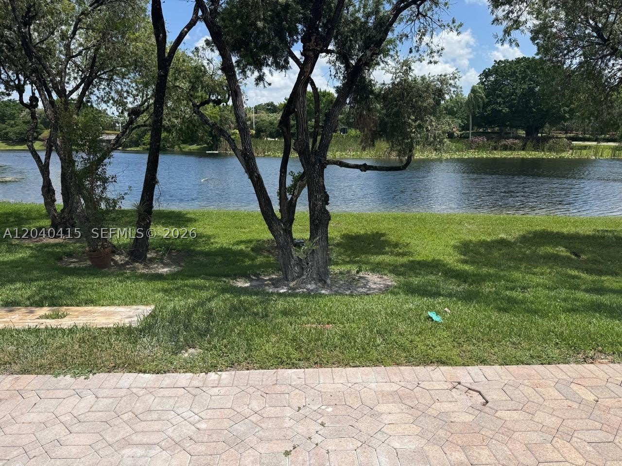 2360 Dover – photo 2