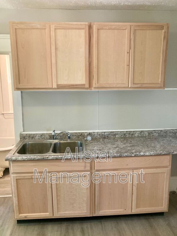 2785 E 117Th Street – photo 2