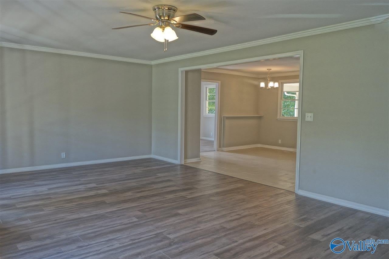 5300 Whitesburg Drive – photo 3