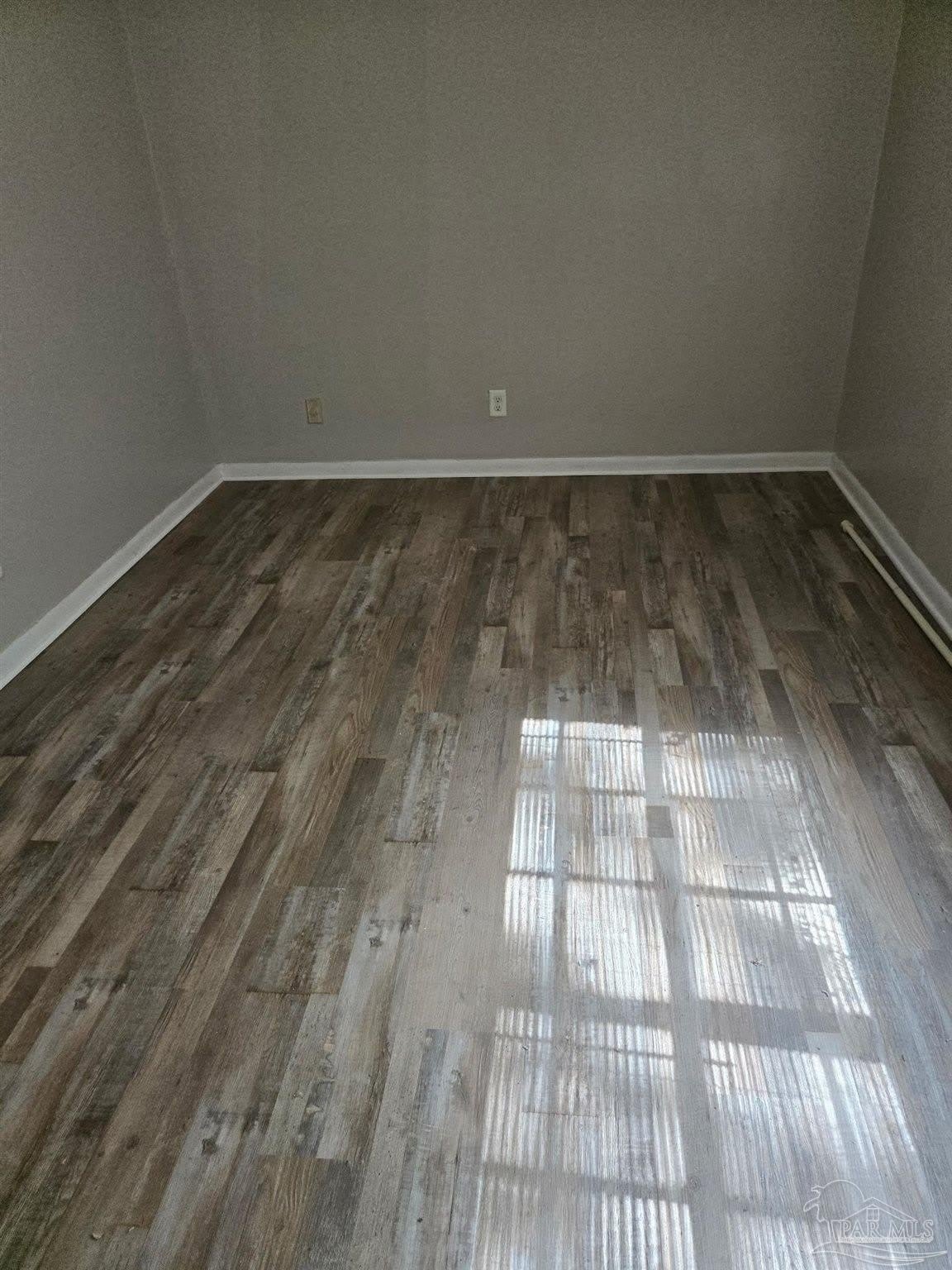 1200 Lake Dr – photo 5