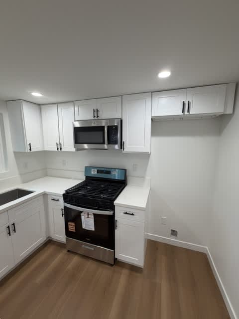 1114 Gladys Ave. – photo 4