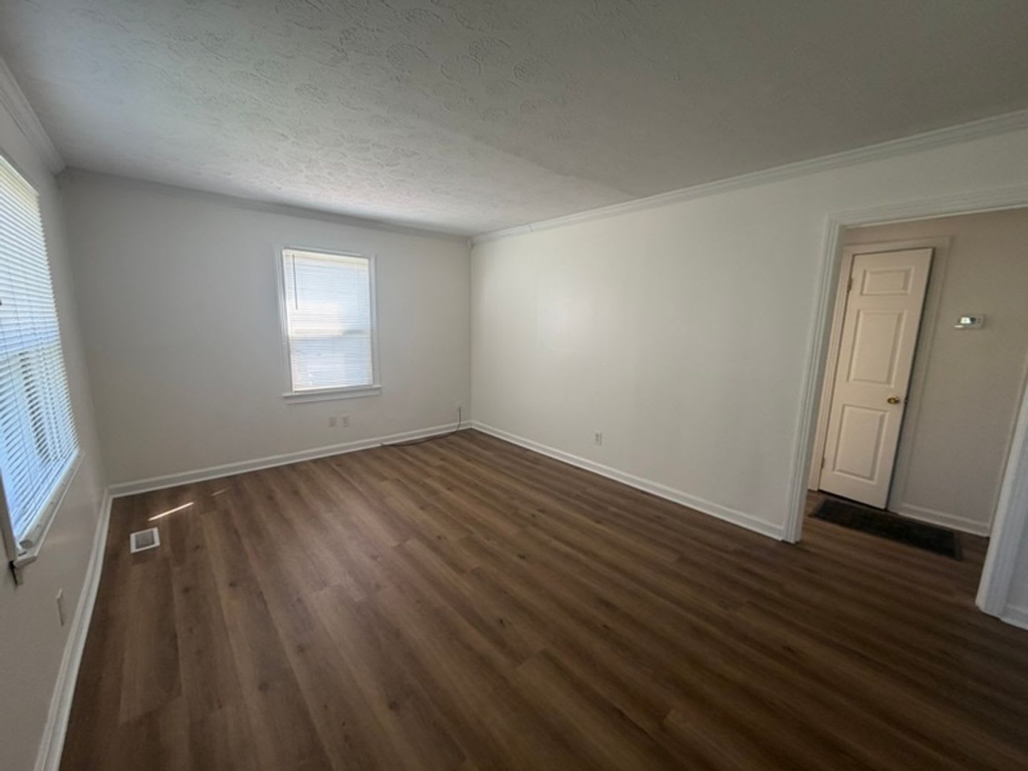 1307 E Moody Moody Ave, Knoxville, TN 37920 – photo 2