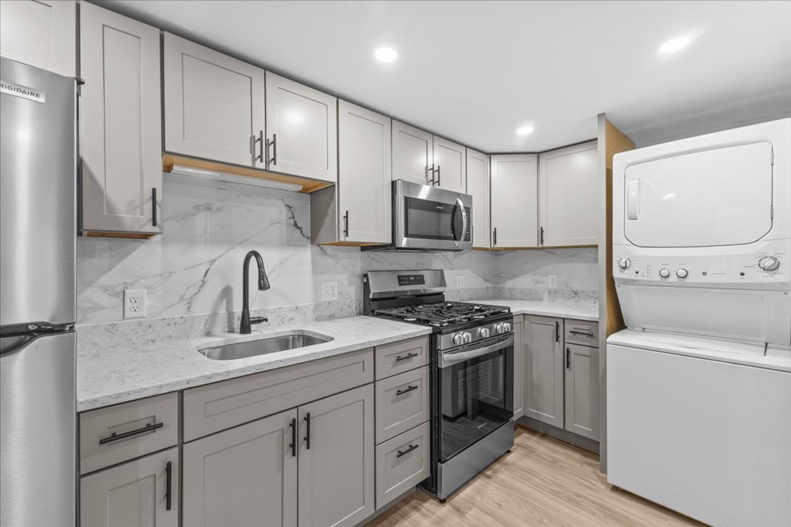19 Greene St – photo 5