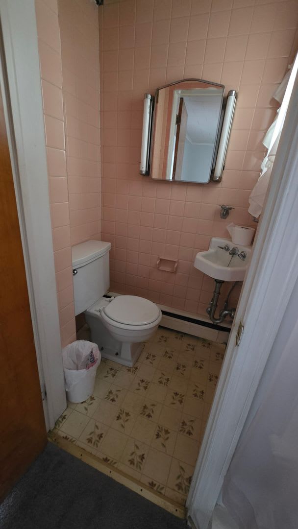 3 Bedroom 1 5 Bathroom – photo 5