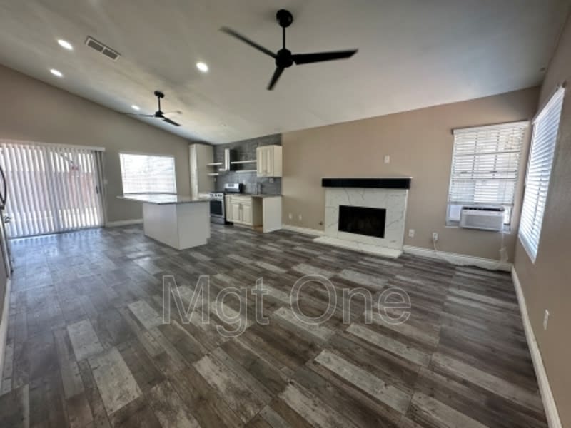 543 Prairie Way – photo 4