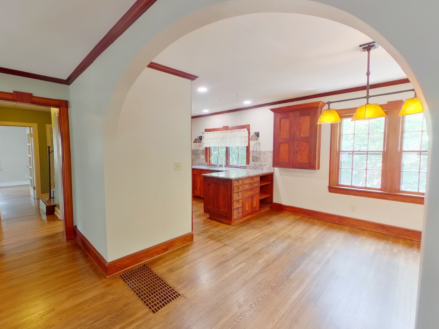 3431 E Pine St – photo 3