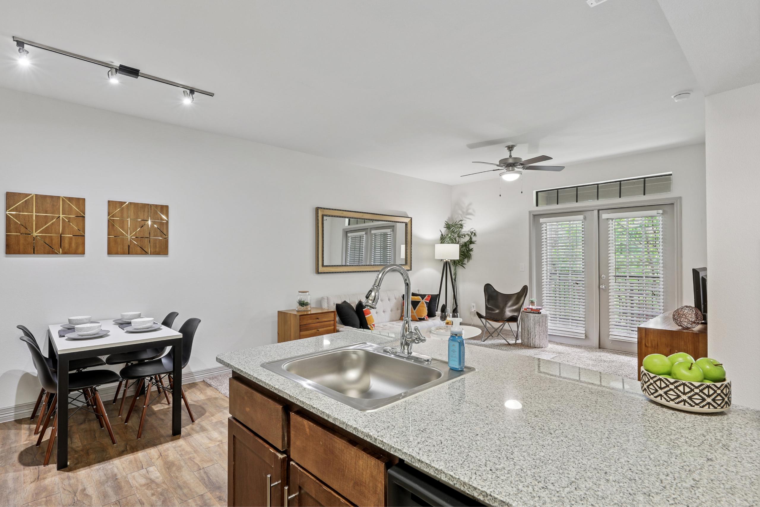 Waller Creekside on 51st – photo 3
