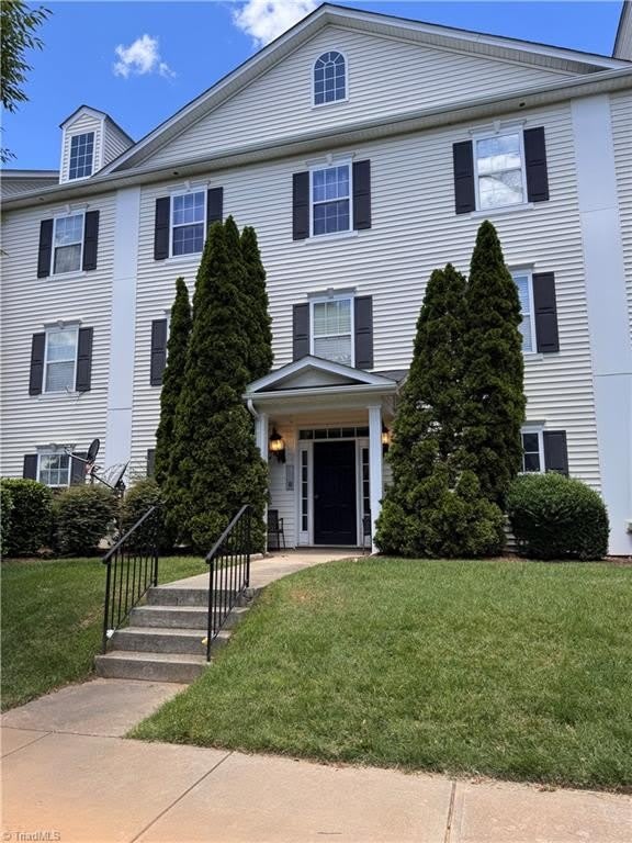 7304 McConnell Drive – photo 1