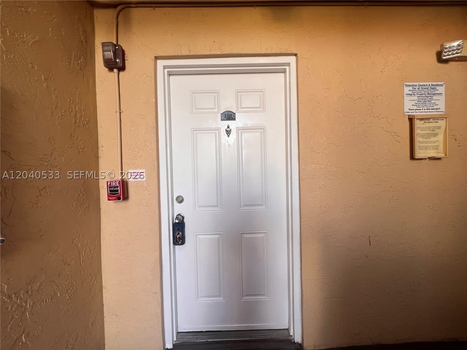 5661 Riverside Dr – photo 3