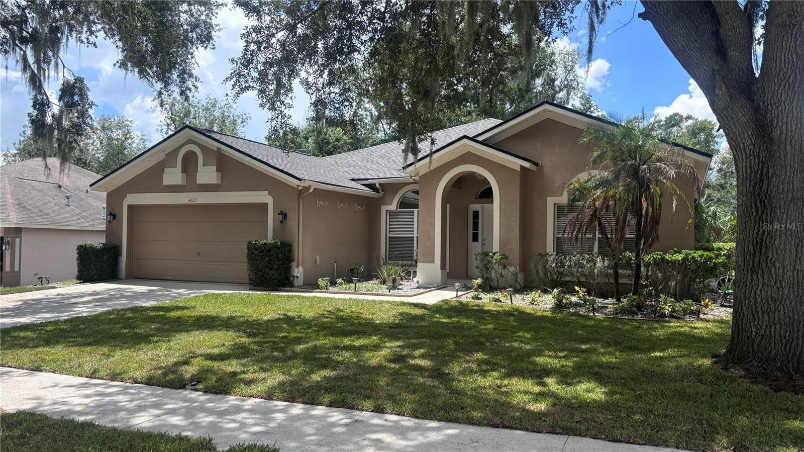 4613 RIVER OVERLOOK Drive – photo 2
