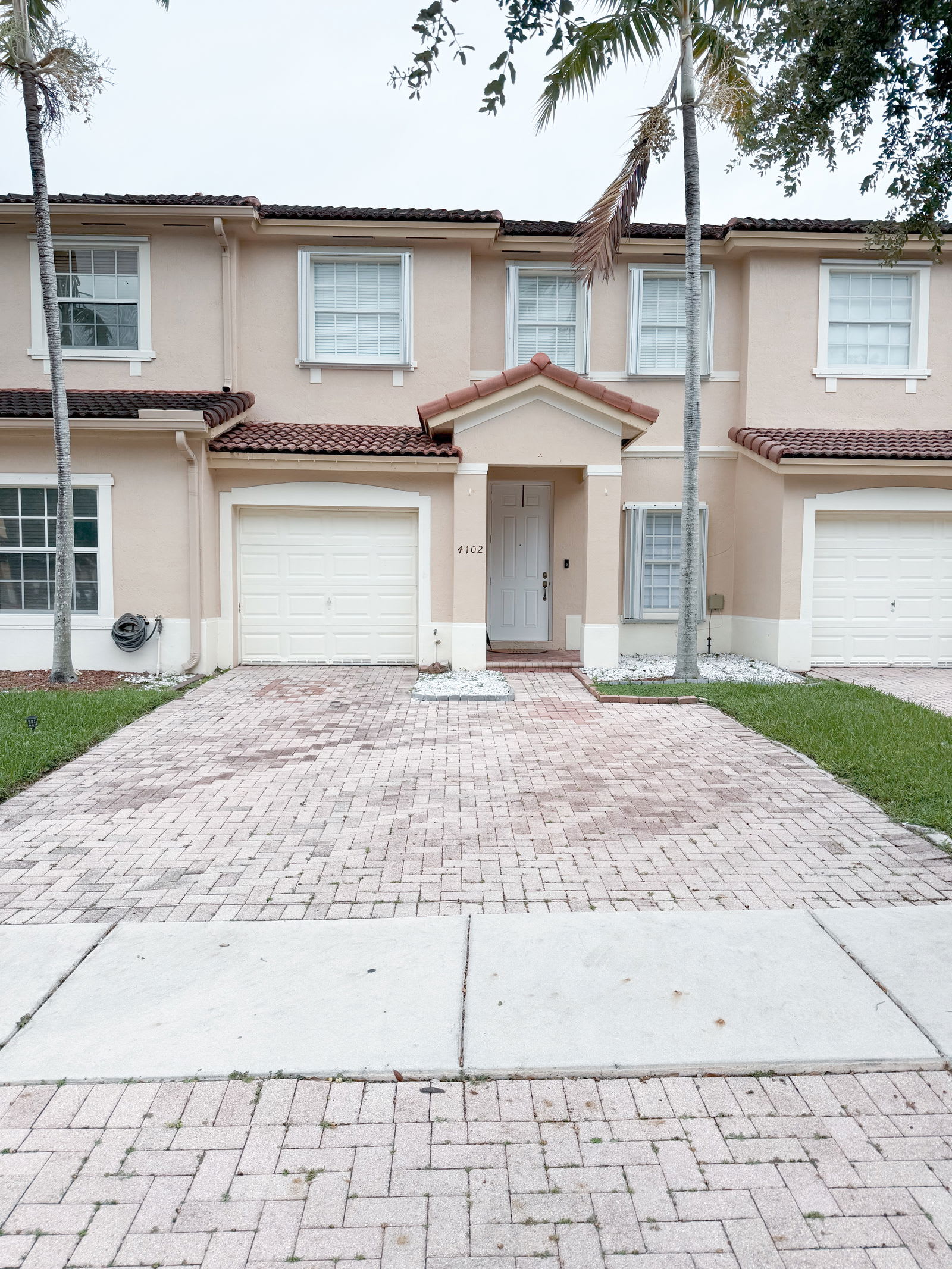 4102 Northeast 26th Street – photo 1