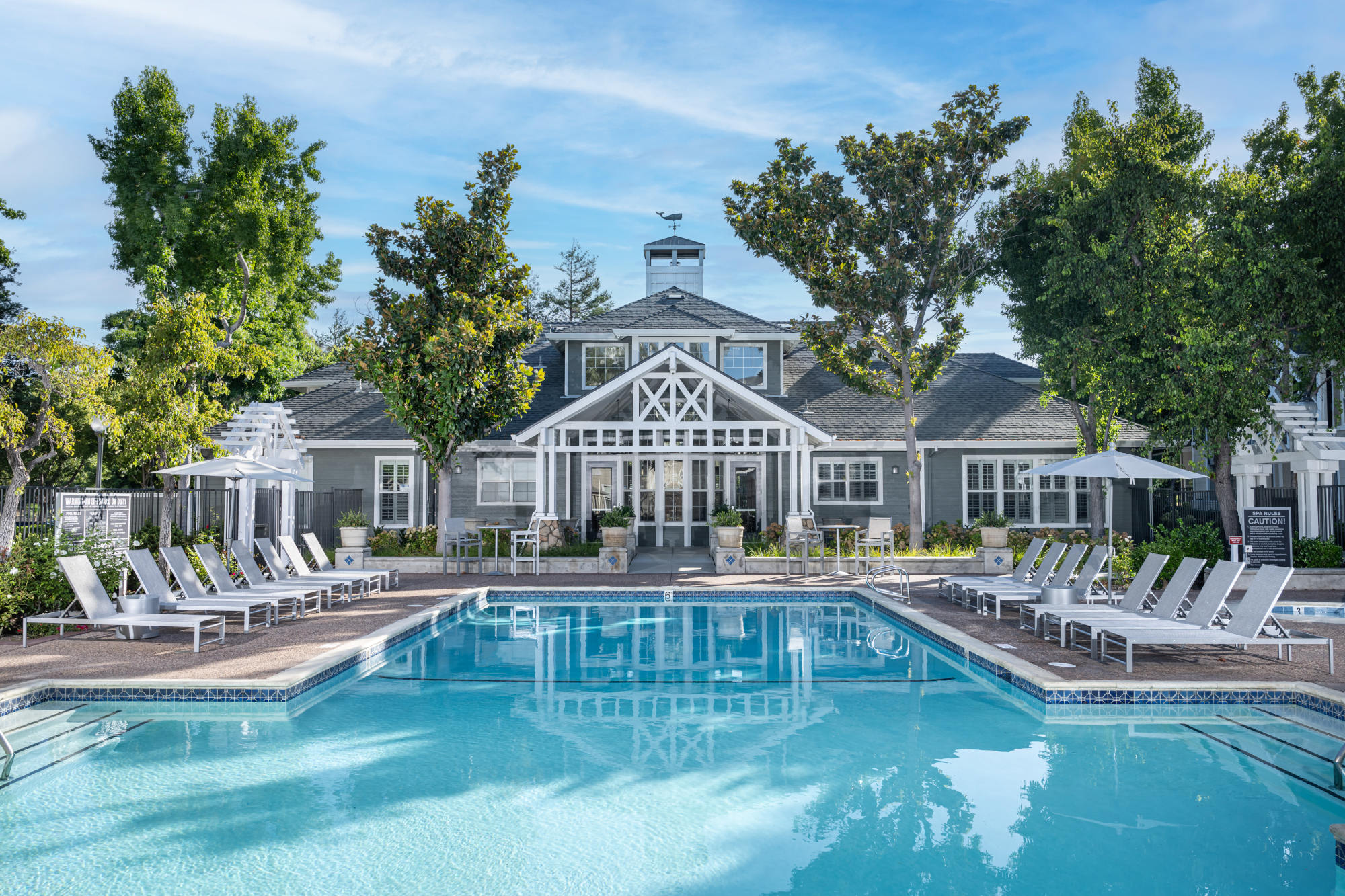 Nantucket Apartments – photo 1