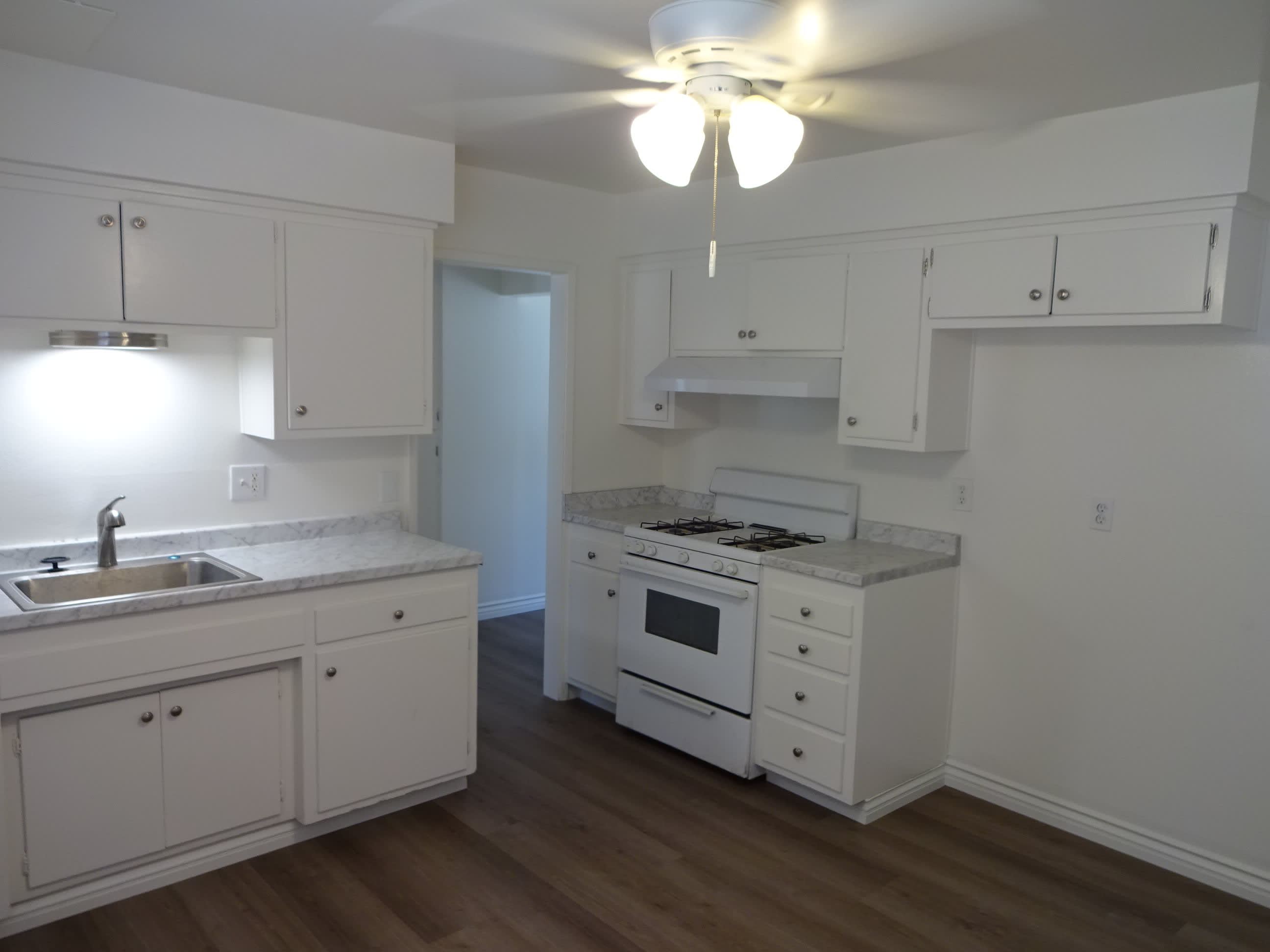 328 S Steckel Dr – photo 4