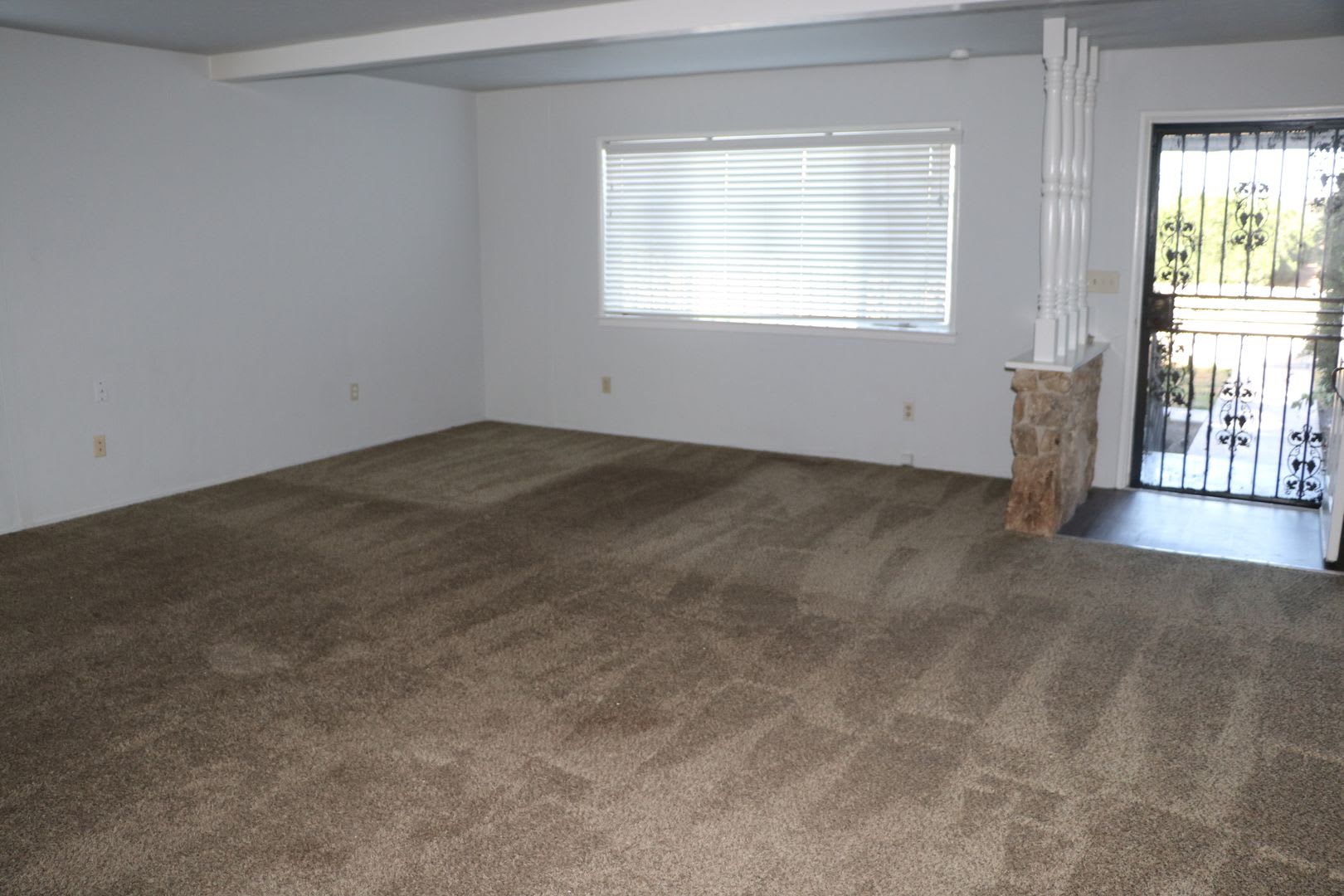 3214 S Leonard Ave – photo 3