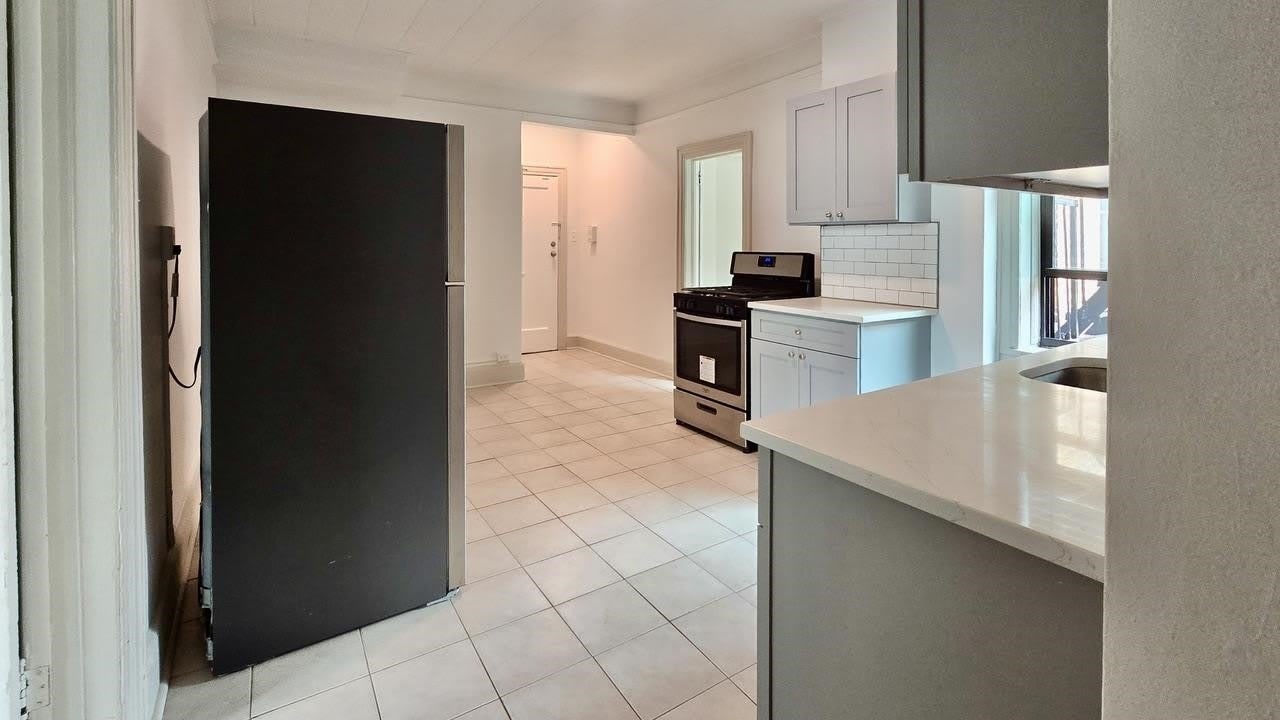 368 BROADWAY – photo 3
