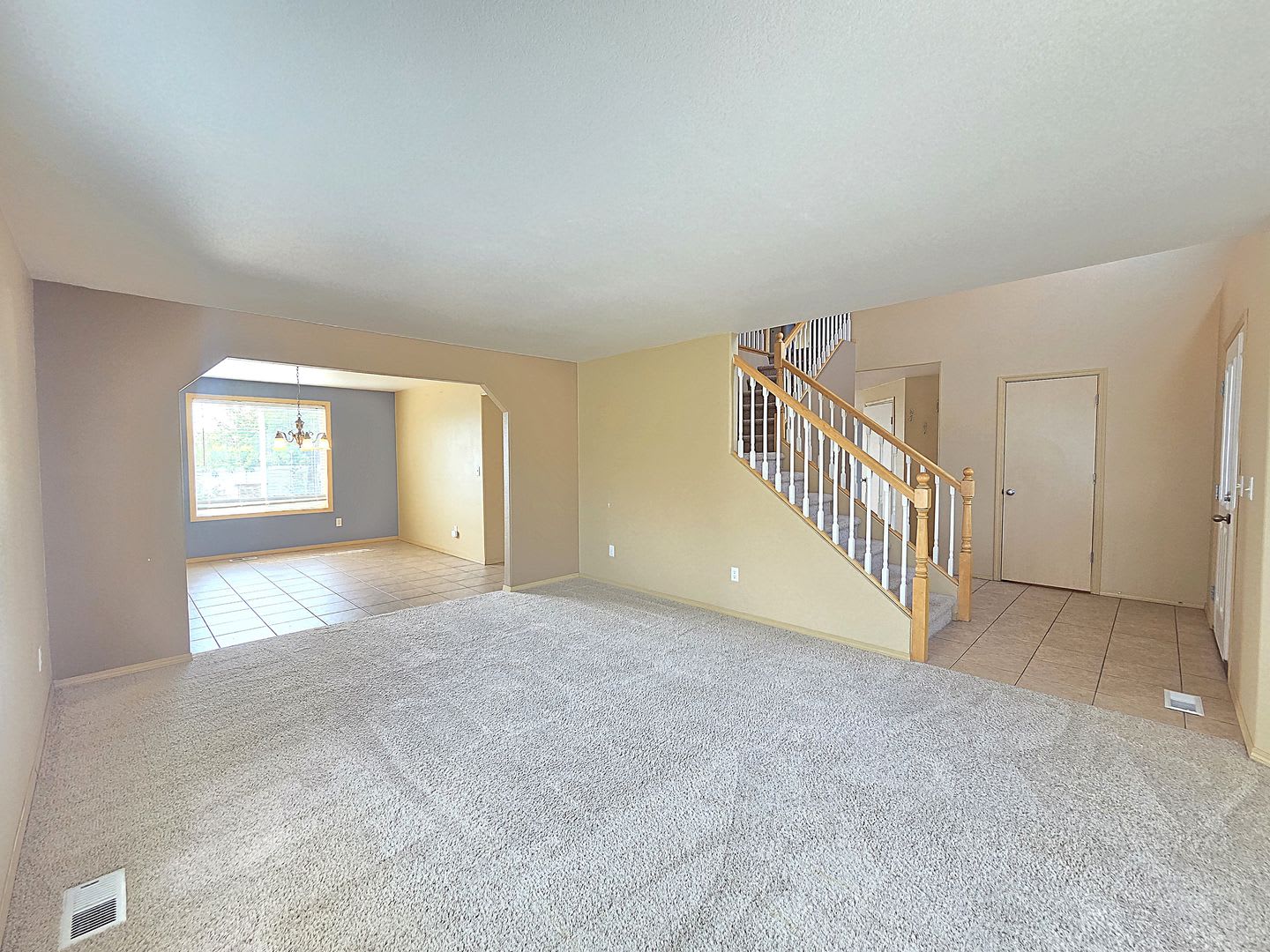 2 595 4 Bed 2 5 Bath Beautiful And Spacious Home In Cheney – photo 5