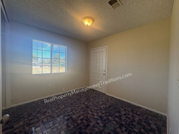 40956 176th Street East – photo 5