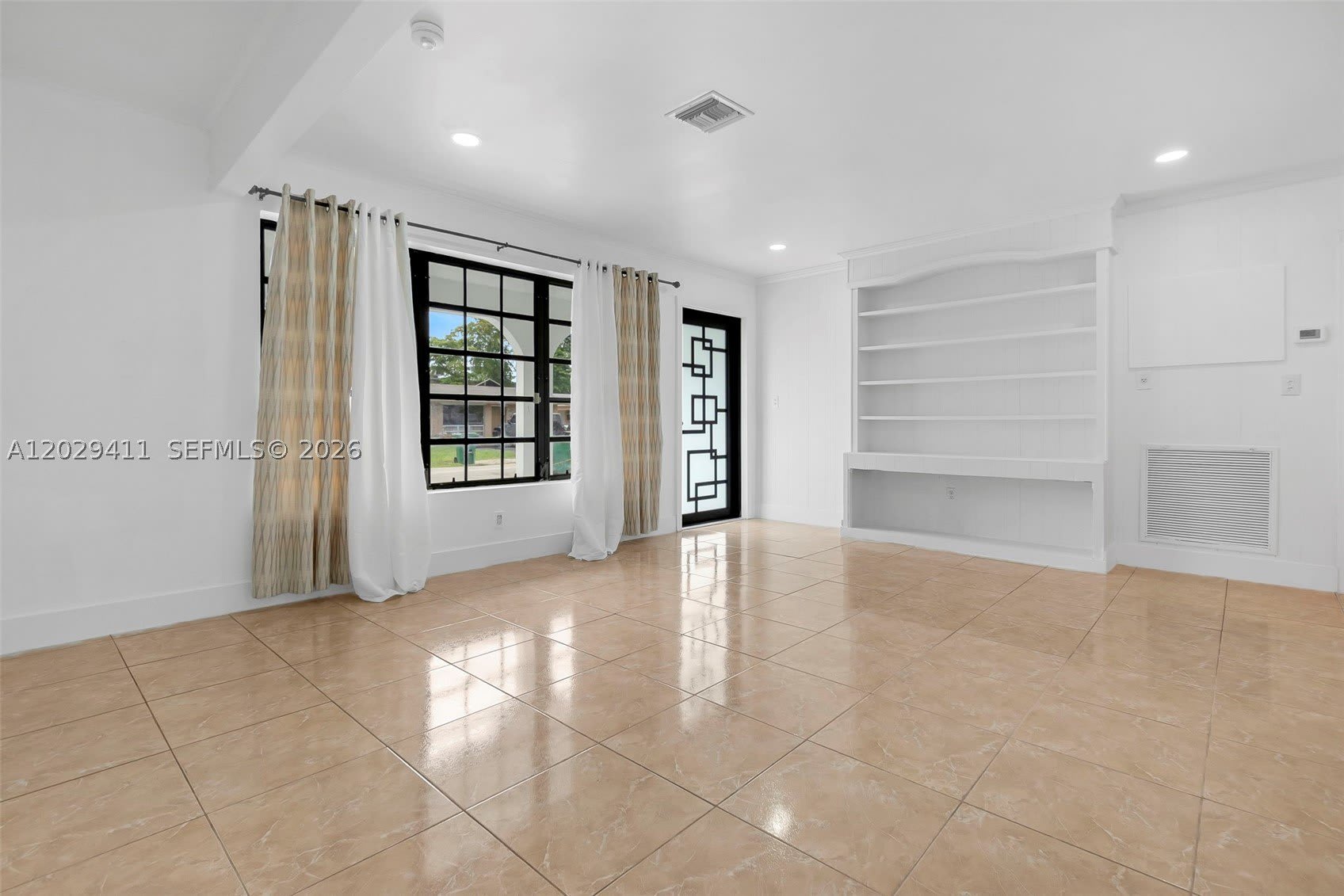 6101 SW 24th St – photo 4