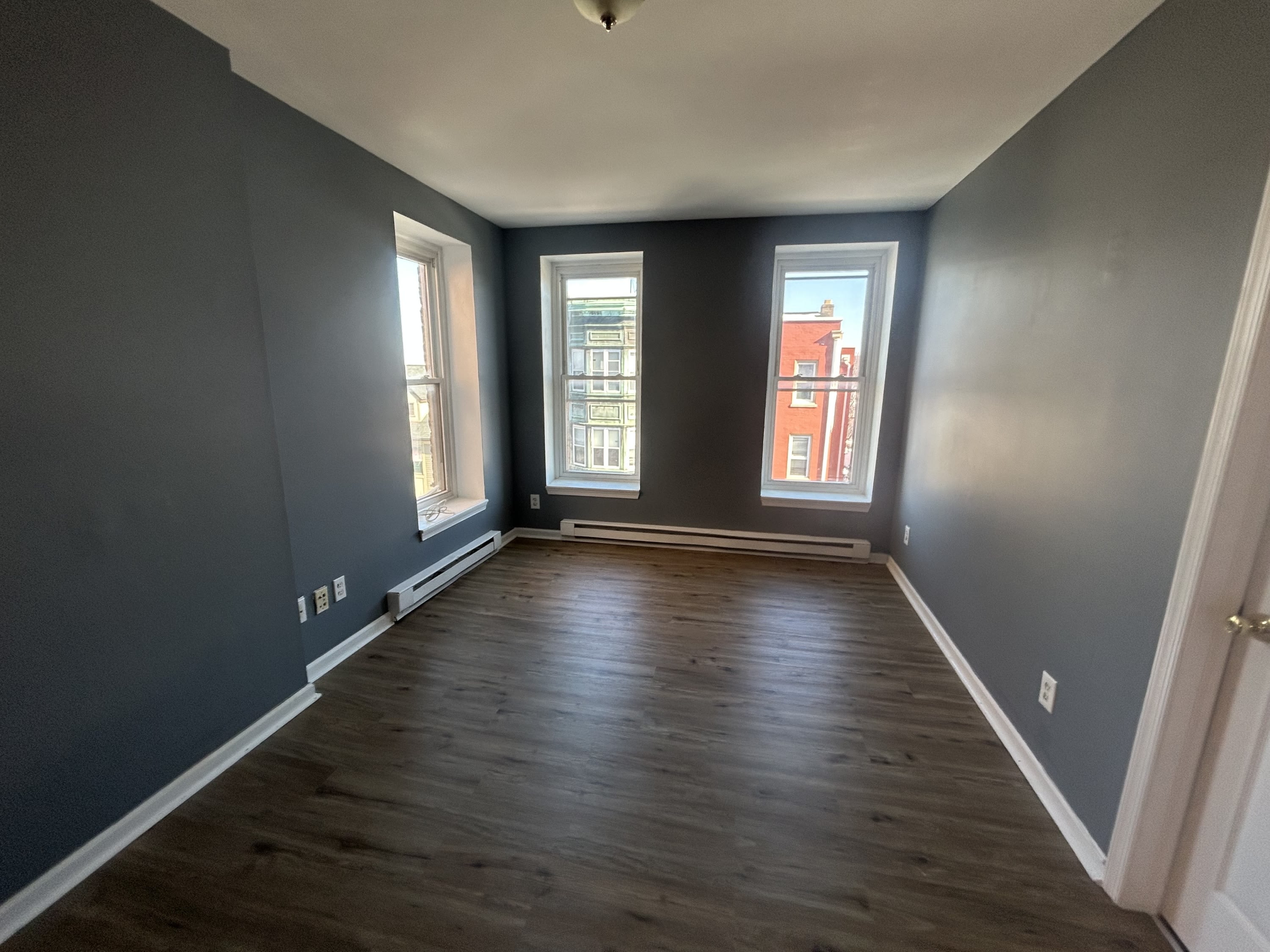 218 N 6th St – photo 3