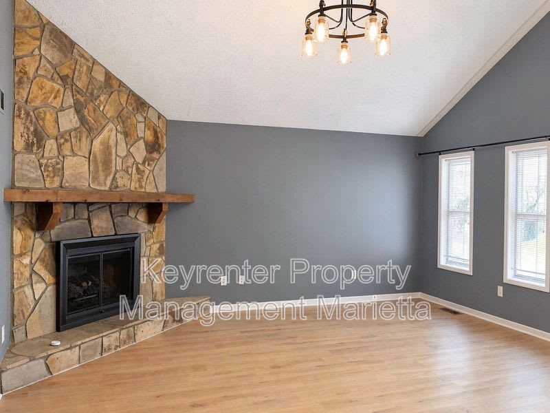 5088 Ravenwood Dr – photo 3