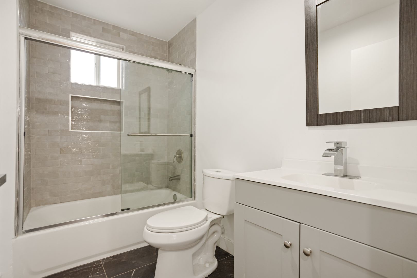 443 N Heliotrope Dr – photo 5