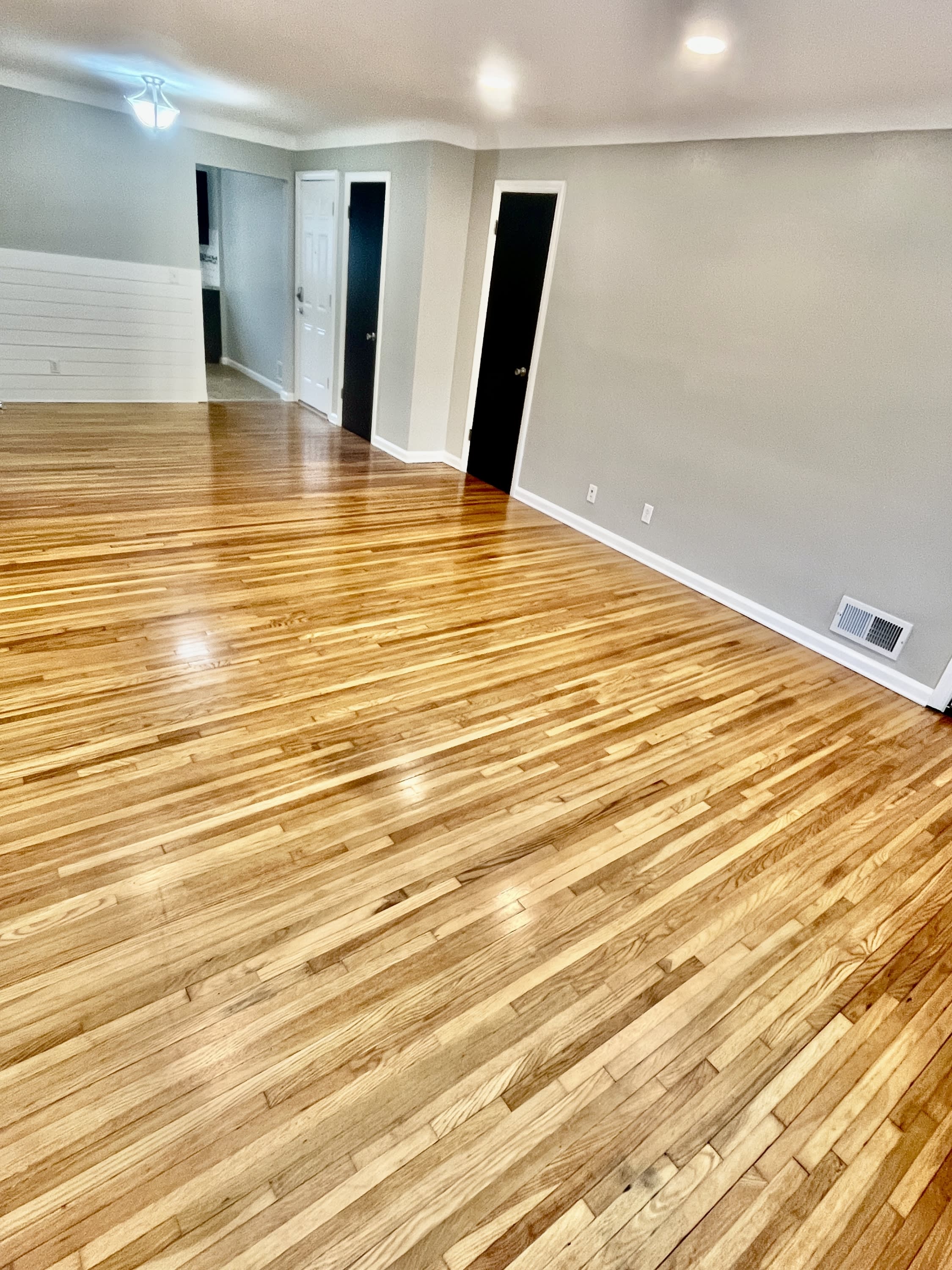 3636 Douglas Road, Apt 2 – photo 3