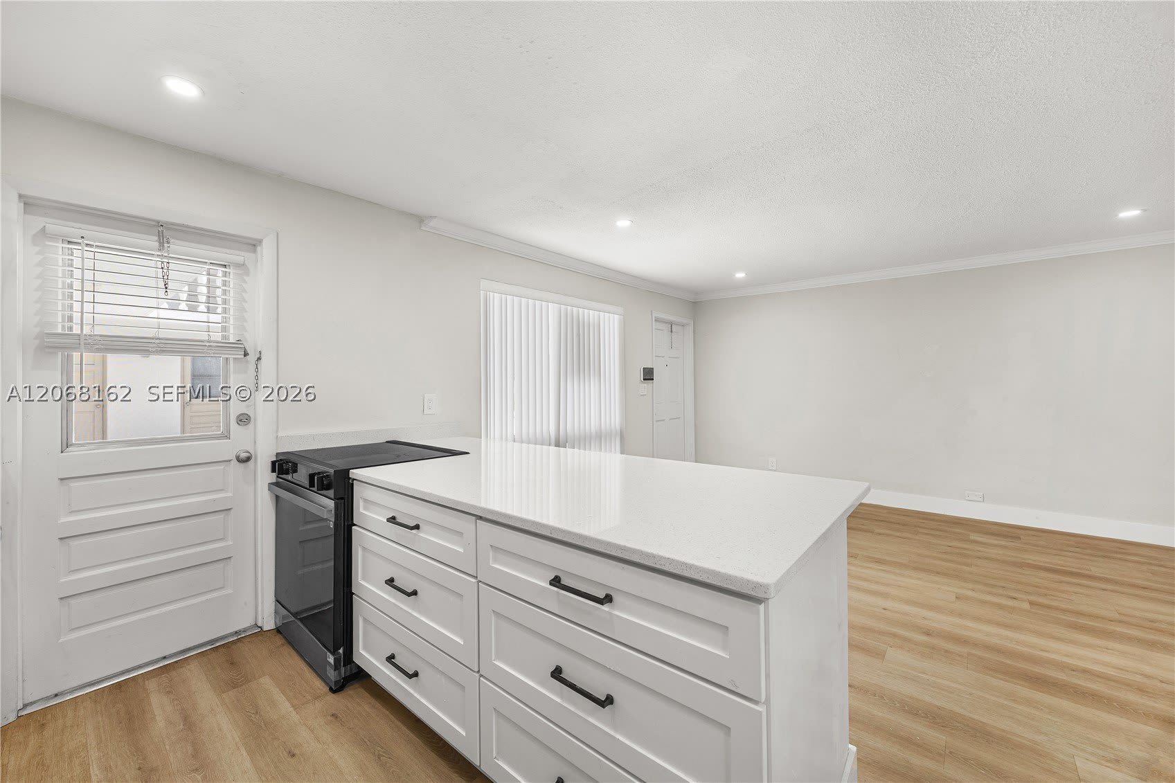5450 Hollywood Blvd – photo 5