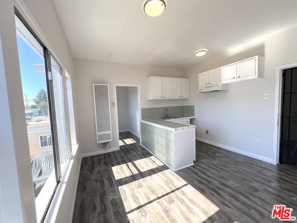 345 W 45th St – photo 3