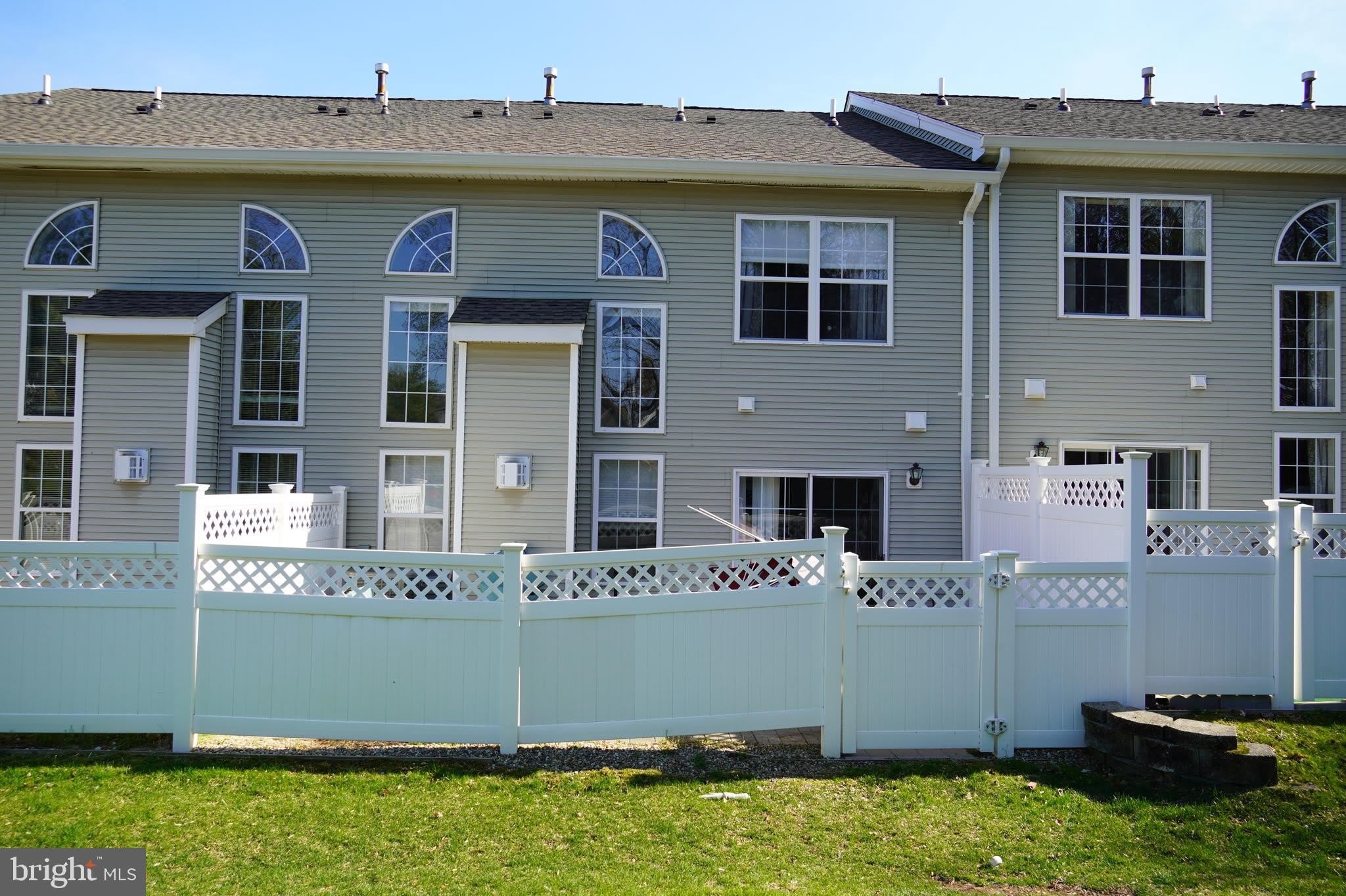 102 WELLINGTON PARK DRIVE – photo 3