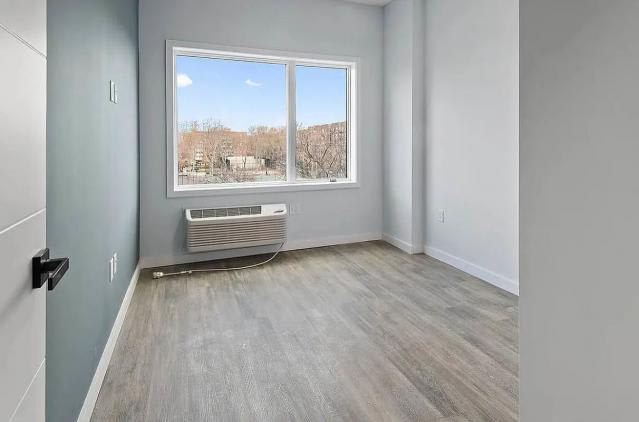 2733 East 12th Street – photo 3