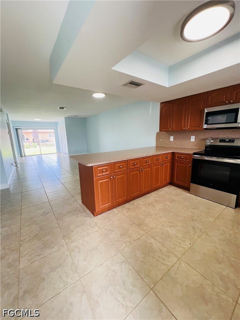 1406 SE 2nd Place – photo 4