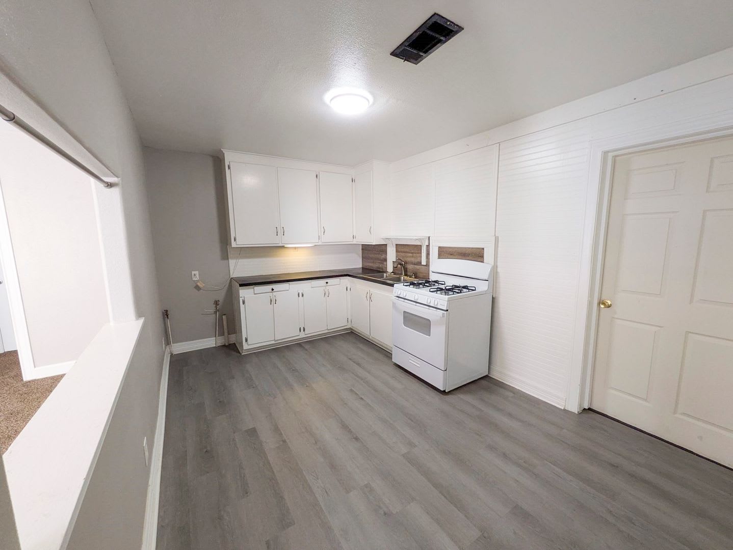 290 Hebert Dr., Bridge City, TX 77611 – photo 5