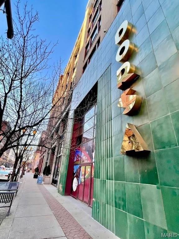 1015 Washington Avenue – photo 3